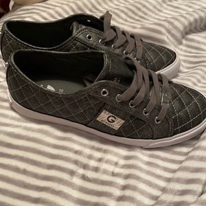 Brand new guess sneakers never worn